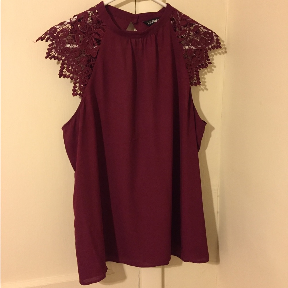 Burgundy sleeveless top lace shoulders keyhole